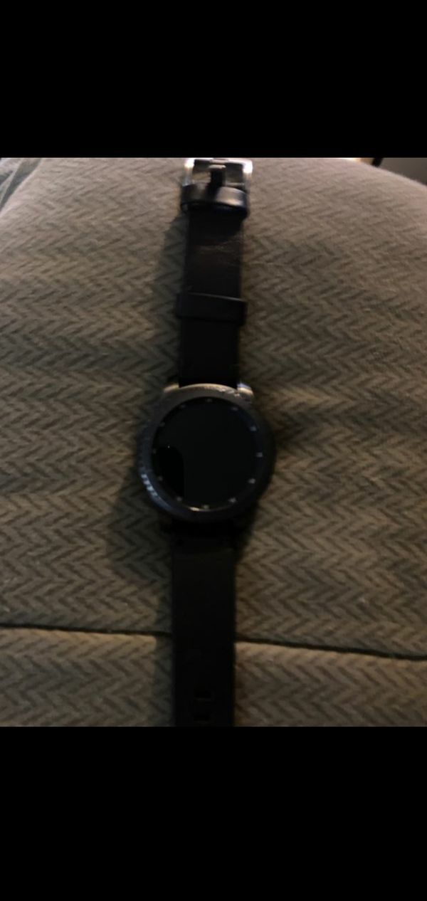 compare galaxy watch and s3