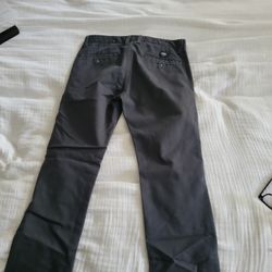 Young Men / Woman's Van's Chino Pants Size 28