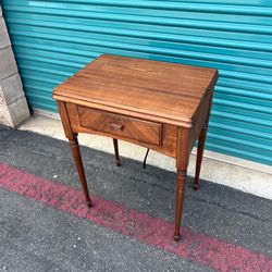 23 x 16.25 x 30.5 MCM Vintage Singer Sewing Machine Cabinet Side Table
