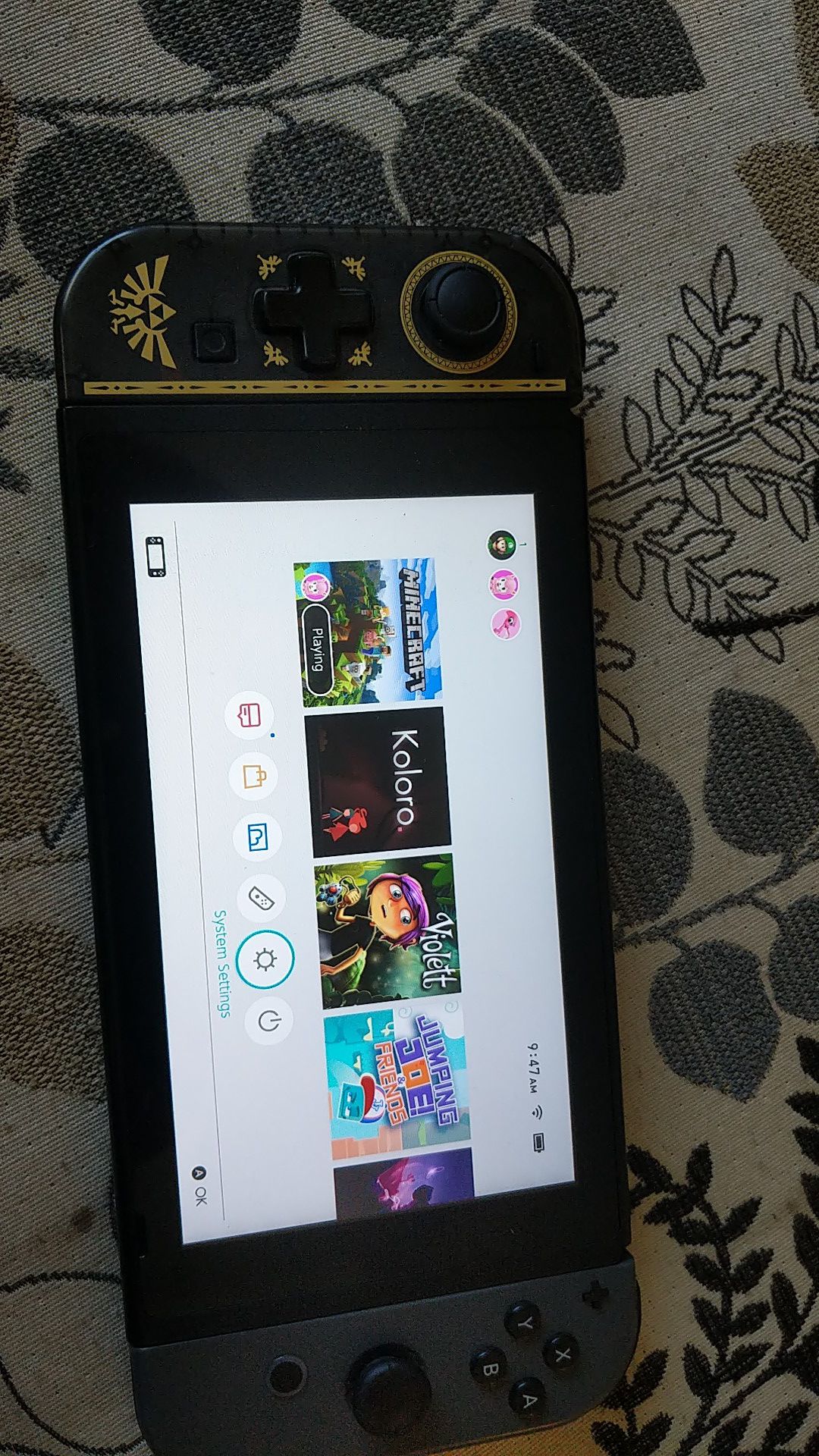 Nintendo Switch (lightly used 4 months old 20+ games)