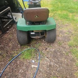 John Deer Lx 178