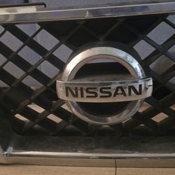 Nissan Titan 06 Grille OEM