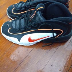 Nike Penny Hardaways Black & Orange Size 11s