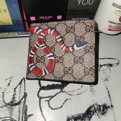 Gucci Wallet 