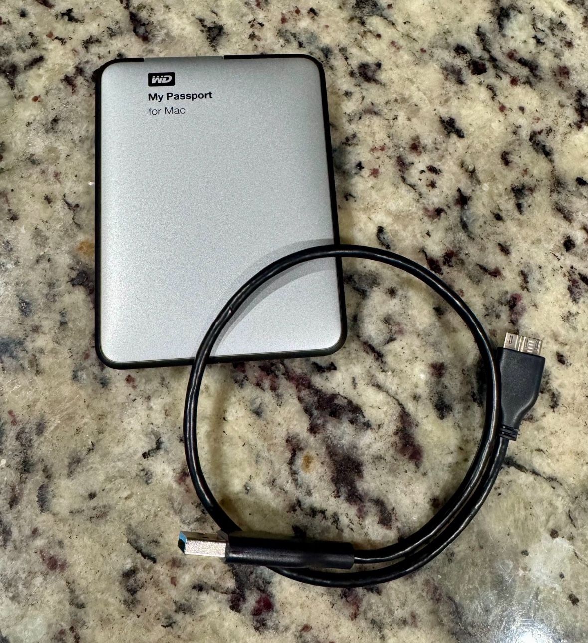 WD My Passport for Mac 1TB Portable External Hard Drive Storage USB 3.0