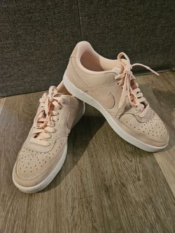 Womens nike court size 7.5