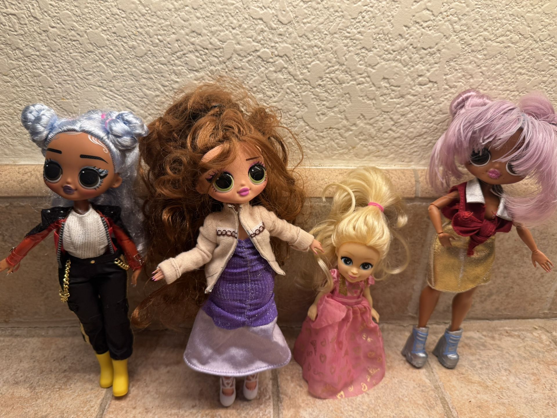 lol 4 Dolls