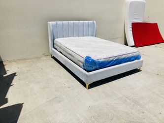 Queen Bed