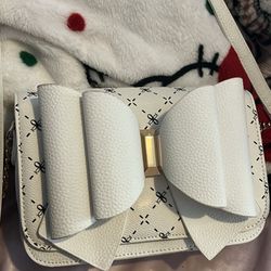 Cute White Bow Purse 