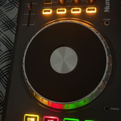 Numark DJ Controller