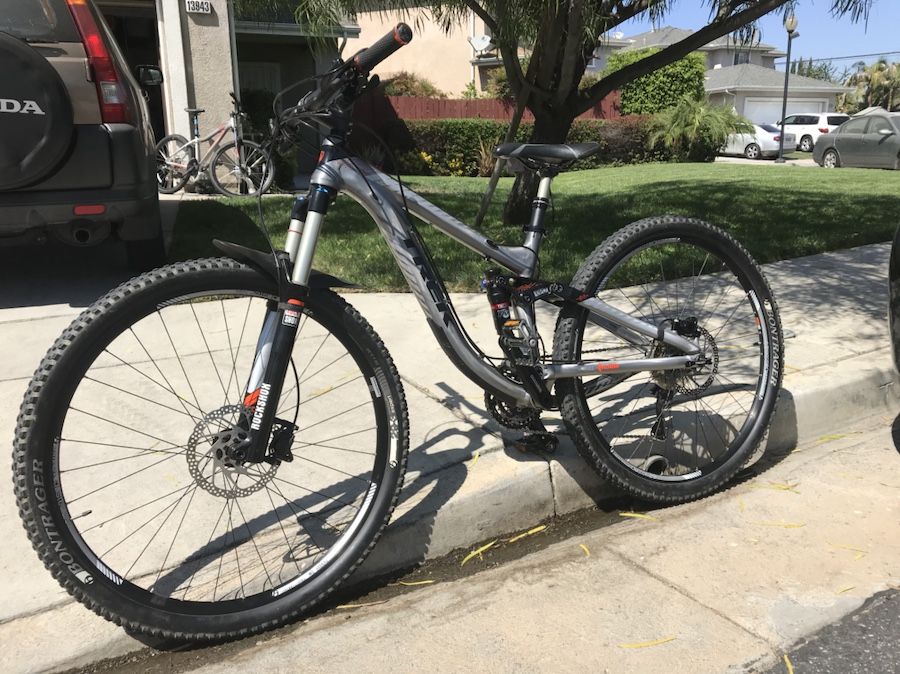 2014 Trek Remedy 7 29er All-Mountain Bike. Size: small (15.5”).