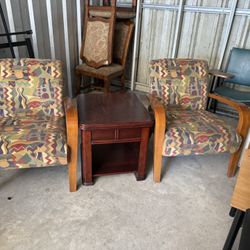 2- 1992 La Z Boy Oak Fabric Accent Arm Chairs w/ End Table