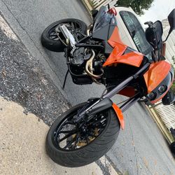 Selling my supermoto 2002 KTM Duke II LC4. Engine size 640.The bike is in great condition and is ready to ride. The bike has been meticulously maintai