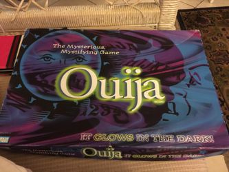 Ouija game, Parker Brothers, glow in the dark, in the original box.