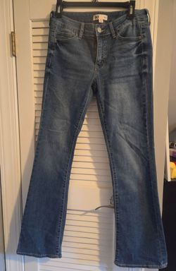 Ladies low rise bootcut jeans size 9/29