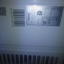 Midea 25000 BTU Air Conditioner 
