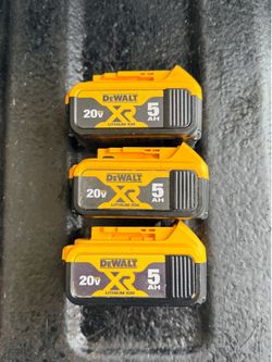 DEWALT 20V MAX Lithium-lon 5.0Ah Battery (3 -Pack)