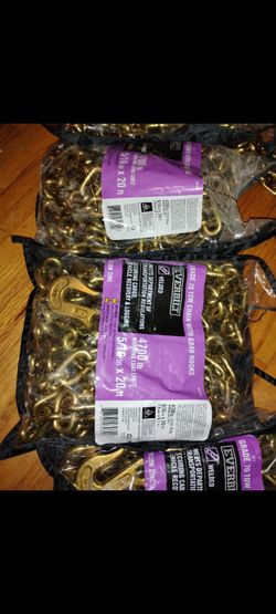 20 ft chains with hooks $55/Ratchet binder$55
