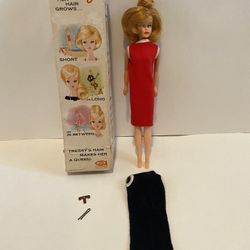 Vintage ‘64 Tressy Doll #1200 with Accessories 