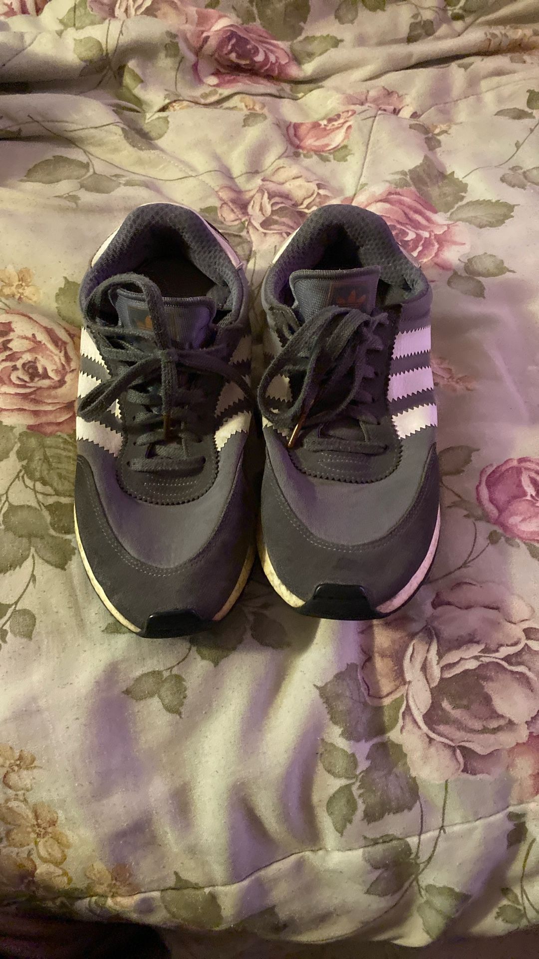 Adidas 1-5923 Size 11 gently used but clean