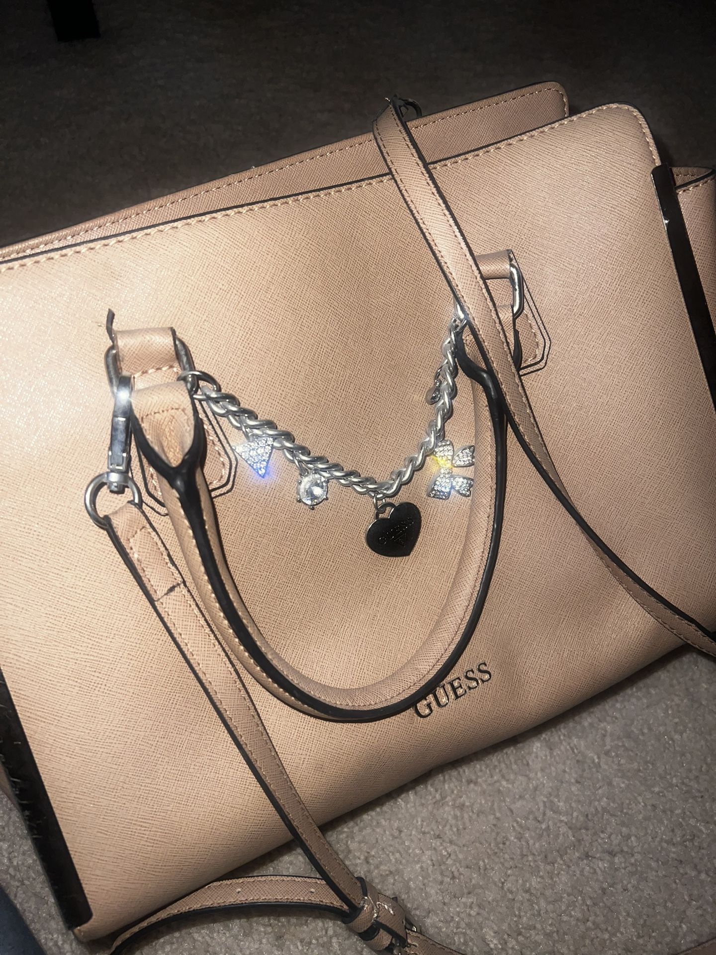 GUESS PURSE