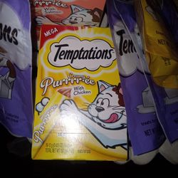 Cat Food Temptations Lickables 16 Count Each Box 2 Boxes 
