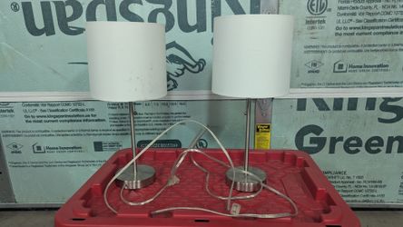 2 Lamps