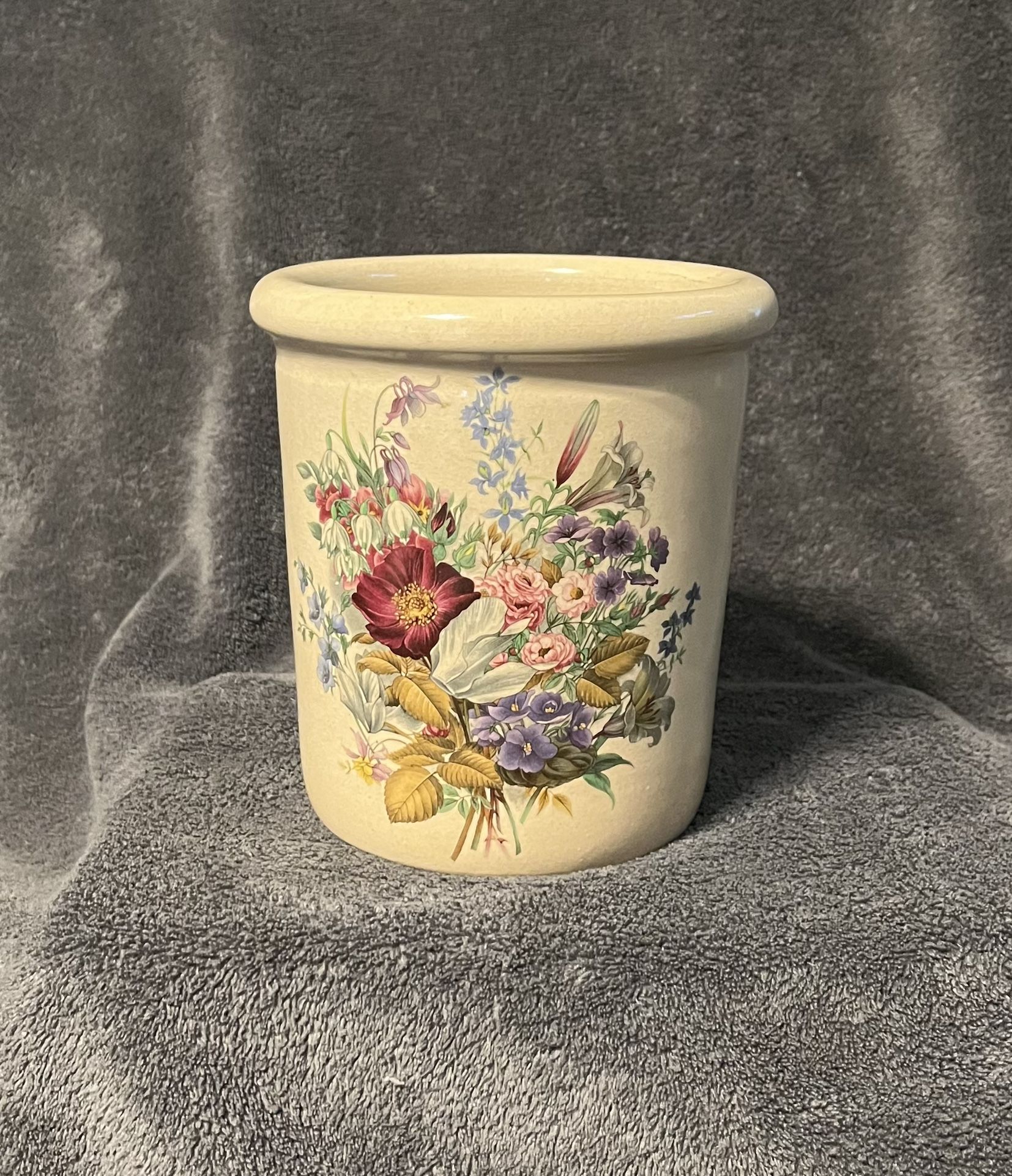 Vintage Hand Thrown Shakers & Thangs Marshall Pottery Floral Utensil Crock.
