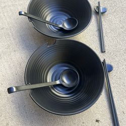 Brand New Japanese Ramen Bowl Set (2 Sets) – With Chopsticks & Spoons& Holder Perfect for gifting