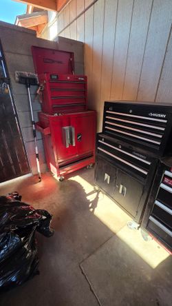 TOOL BOXES