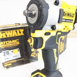 20V Max DeWalt ATOMIC 3/8" Impact Wrench 