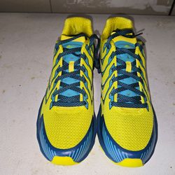 Columbia Montrail Men Size 9 shoe