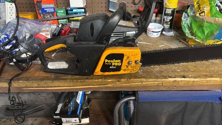 Poulan Pro PP4218A 42cc Gas Chainsaw