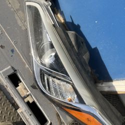 2016 Hyundai Sonata Right Headlight
