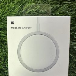 Brand New Apple MagSafe Charger