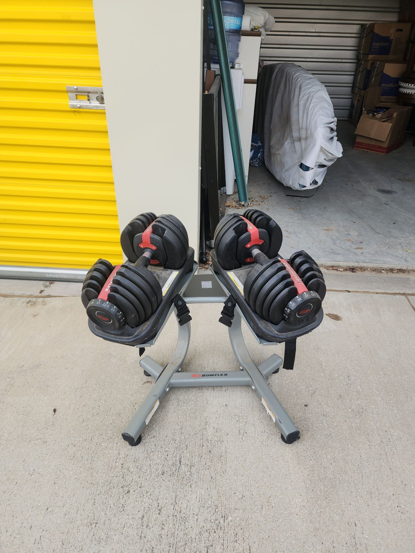 Bowflex Adjustable Barbell Set w/ Bowflex Stand