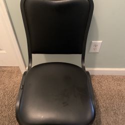 Black Leather  Chair Like New 