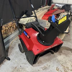 Toro 721e Snowblower