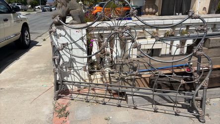 Free bed frame for cal  king size bed
