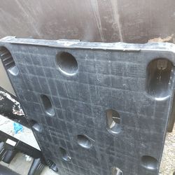 Large Durable Hard Plastic Heavy Load Skid