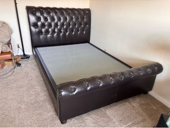 Leather Upholstery/Padded Bed Frame (Queen)