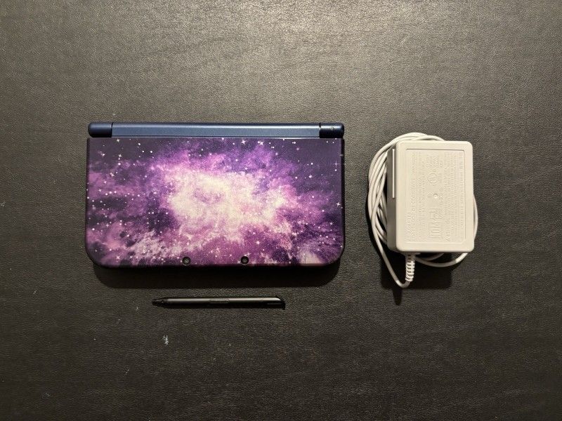 Galaxy Edition Handheld System Purple with Stylus & Charger!