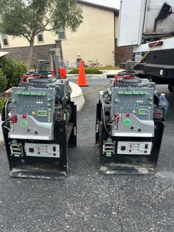Viking T-21 Swing Gate Operators. (Pair)