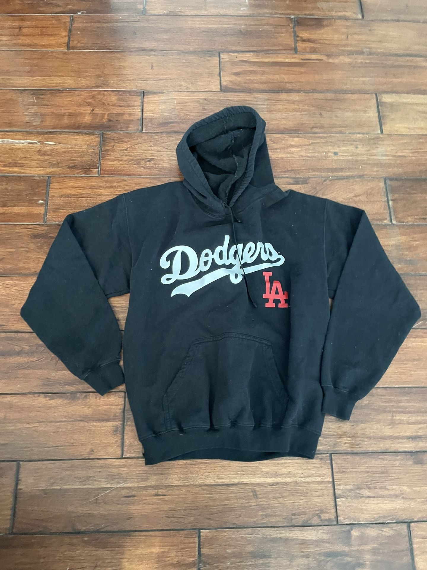 Black Dodger Size Medium Sweatshirt 