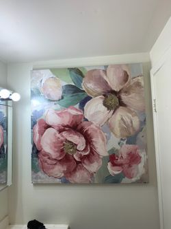 Big picture gold detailing 3-D