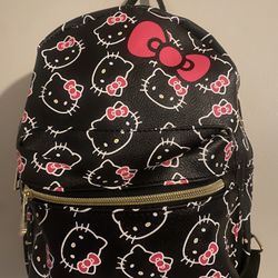 ♥️♥️♥️BONITA BACKPACK HELLO KITTY NUEVA