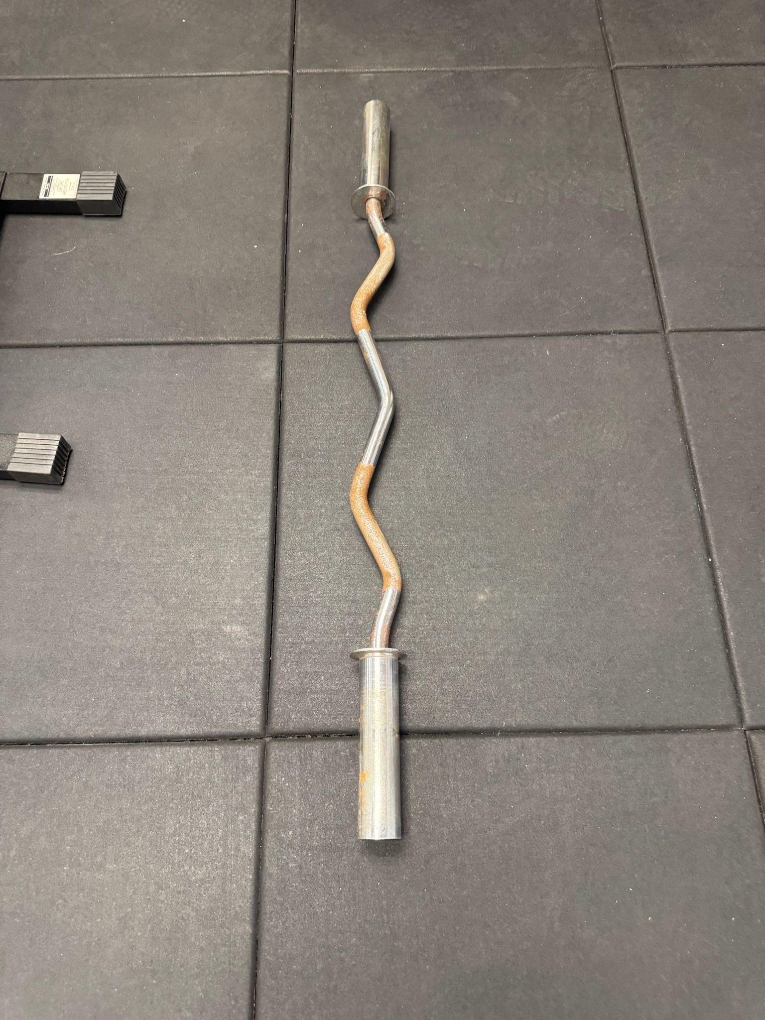 Olympic EZ Curl Bar with 2 in Sleeves