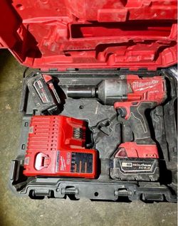M18 1/2" impact driver and batteries Milwaukee Fuel