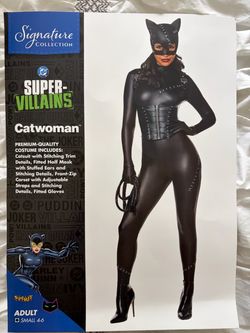 Woman’s Catwoman costume size s (4-6) never been worn
