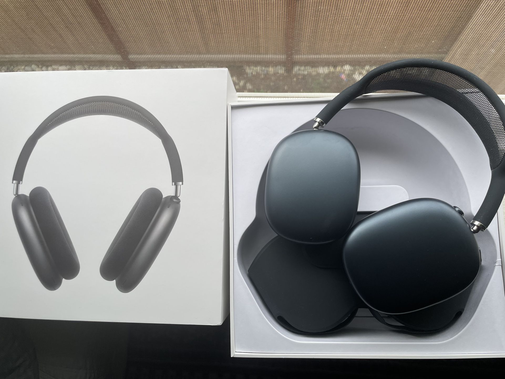 AirPod Maxs New Generation